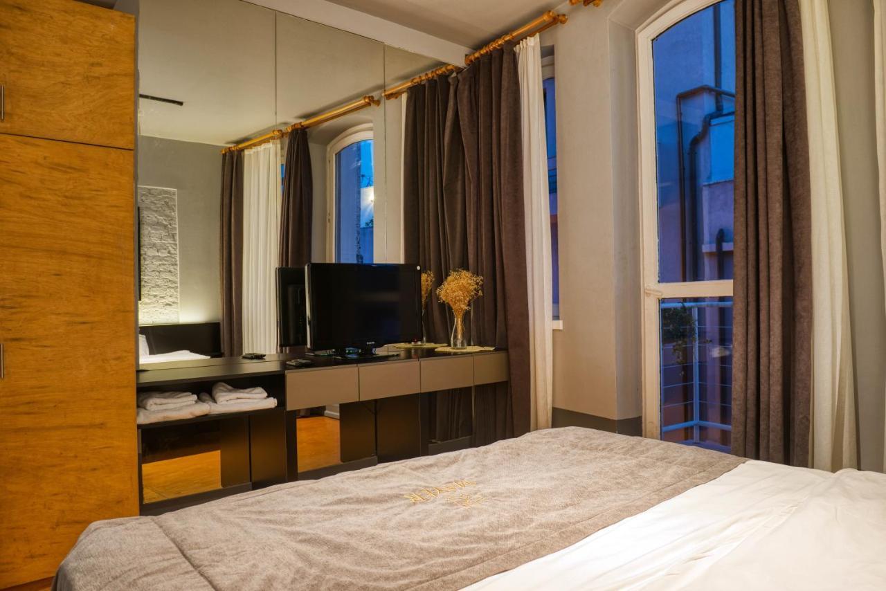 Mayer Loft Suites Истанбул Екстериор снимка